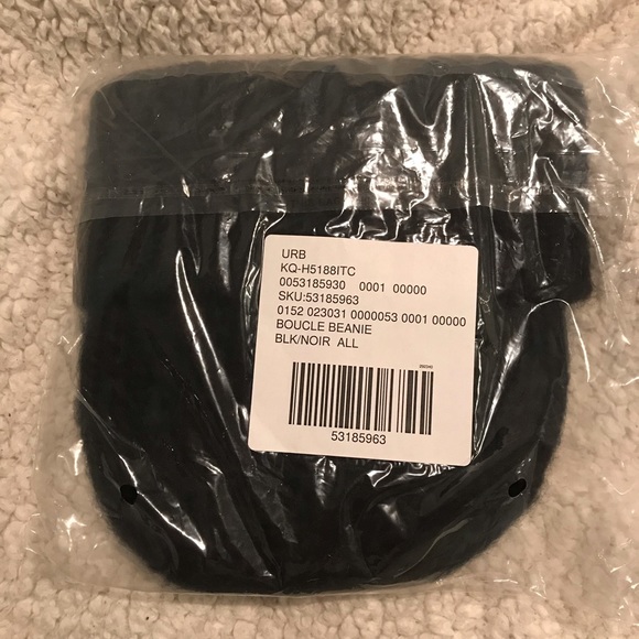 🆕 UO Boucle Beanie - Picture 3 of 3